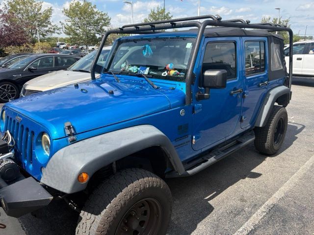 Used 2015 Jeep Wrangler Unlimited Sport w/ Connectivity Group AWD/4WD image 4