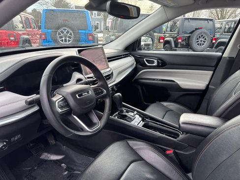 Used 2022 Jeep Compass Limited w/ Elite Group image 12