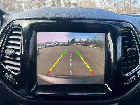 Used 2018 Jeep Compass Altitude w/ Popular Equipment Group image 29