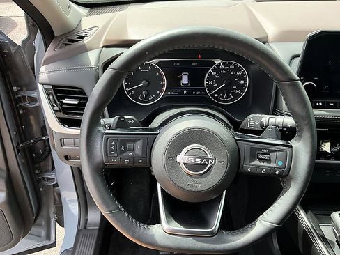 Certified 2023 Nissan Rogue SL w/ SL Premium Package image 15