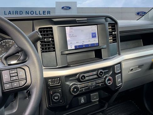 New 2026 Ford F250 XL w/ F-250 >10K GVWR Package image 6