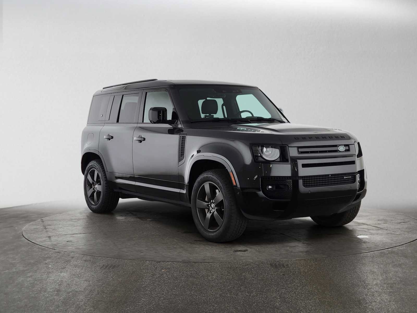 Used 2023 Land Rover Defender 110 X-Dynamic SE AWD/4WD image 7
