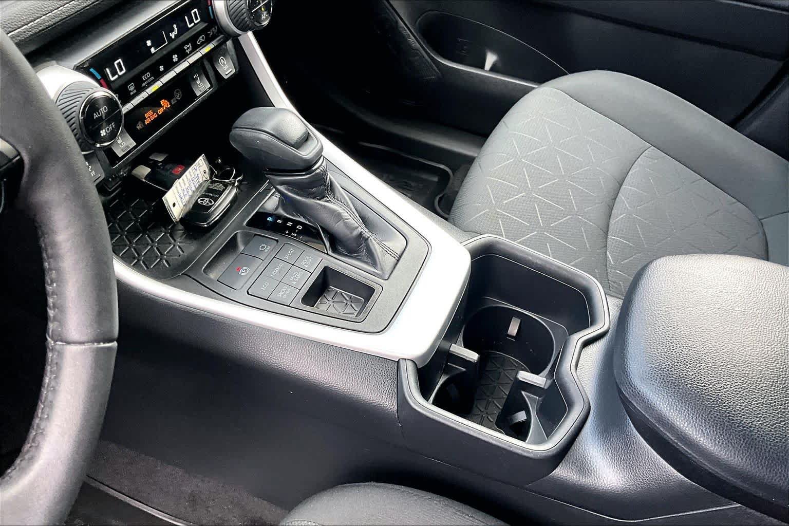 Used 2023 Toyota RAV4 XLE w/ Convenience Package AWD/4WD image 16
