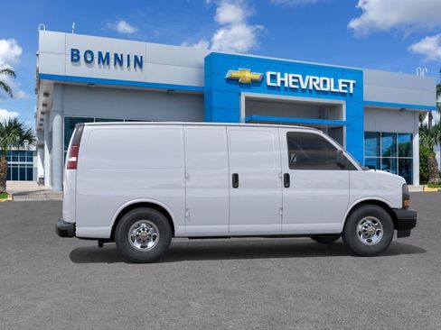 New 2026 Chevrolet Express 2500 RWD image 6