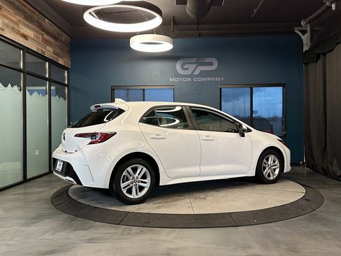 Used 2022 Toyota Corolla SE image 3