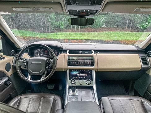 Used 2019 Land Rover Range Rover Sport HSE image 18