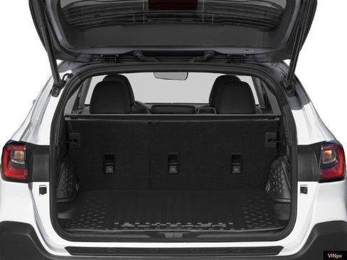 Used 2025 Subaru Outback Onyx Edition image 9