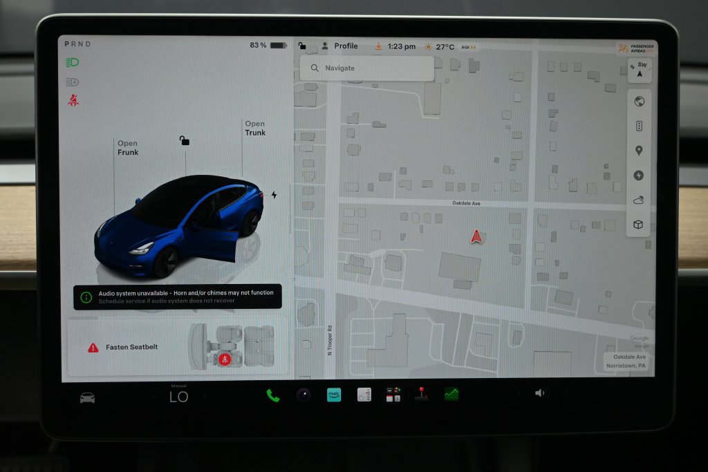 Used 2023 Tesla Model 3 Standard Range RWD image 16