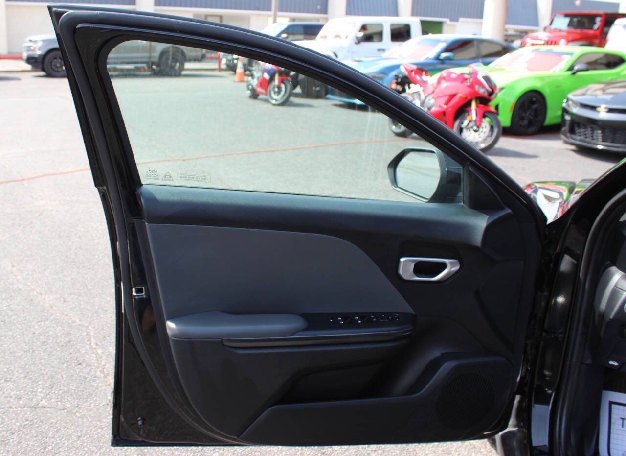Used 2025 Kia K4 FWD image 18