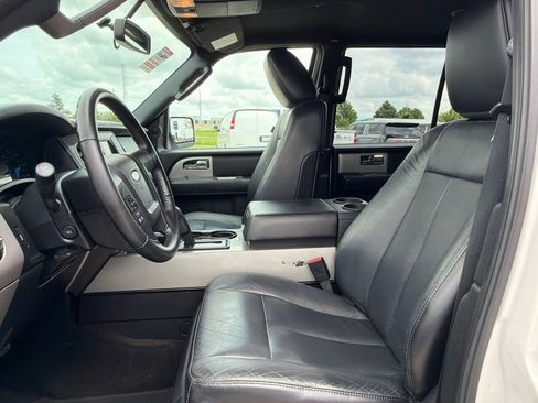 Used 2017 Ford Expedition EL XLT AWD/4WD image 21