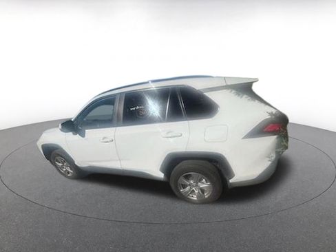 Used 2025 Toyota RAV4 XLE image 3