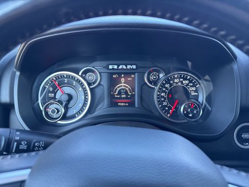 Used 2022 RAM 1500 Big Horn RWD image 17