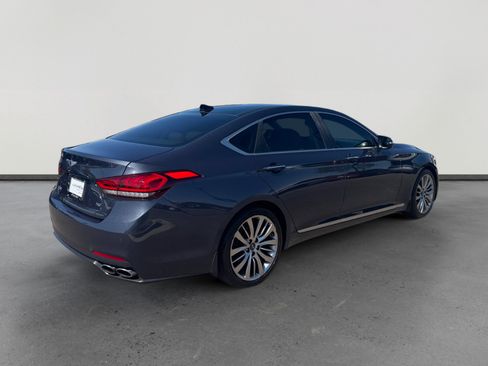 Used 2017 Genesis G80 5.0 Ultimate RWD image 5