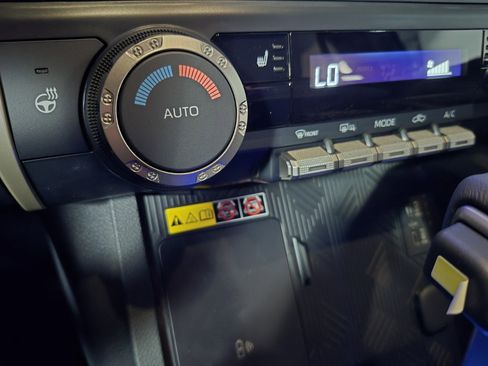 New 2025 Toyota Tacoma SR5 image 31