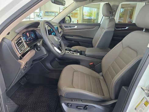 New 2026 Volkswagen Atlas SEL AWD/4WD image 16