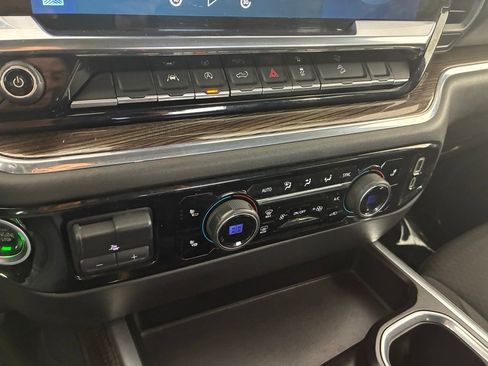 Used 2023 Chevrolet Silverado 1500 LT Trail Boss w/ Protection Package image 16