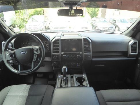Used 2020 Ford F150 XLT w/ Equipment Group 302A Luxury AWD/4WD image 9
