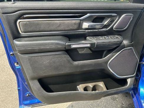 Used 2019 RAM 1500 Laramie AWD/4WD image 17