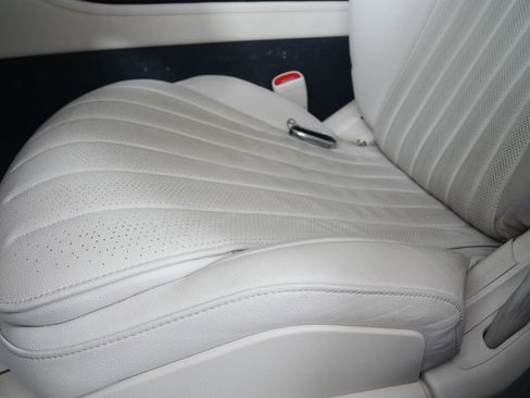 Used 2022 Mercedes-Benz S 500 4MATIC image 9