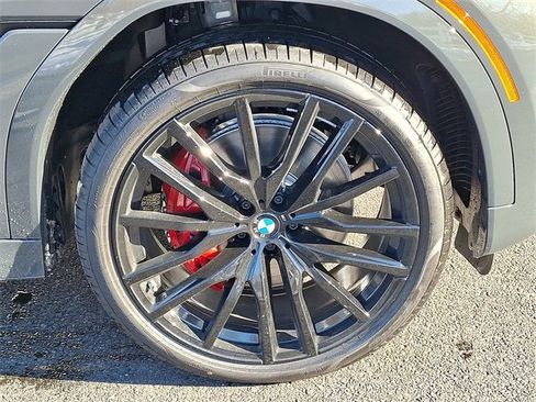 New 2026 BMW X6 xDrive40i w/ Climate Comfort Package image 8