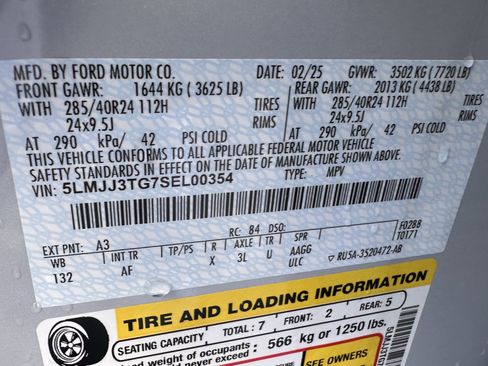 Used 2025 Lincoln Navigator L Black Label w/ Black Label Special Edition image 35