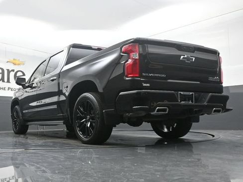 Used 2025 Chevrolet Silverado 1500 High Country AWD/4WD image 5