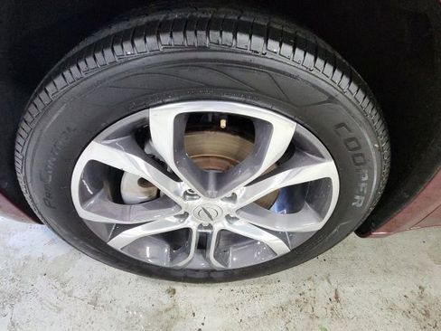 Used 2021 Chrysler Pacifica Pinnacle AWD/4WD image 8
