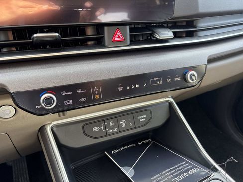 New 2026 Kia Carnival SX FWD image 24