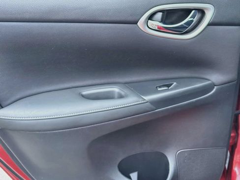 Used 2017 Nissan Sentra SV FWD image 30