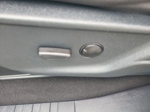 Used 2025 Ford F150 XLT w/ Equipment Group 301A Standard AWD/4WD image 30