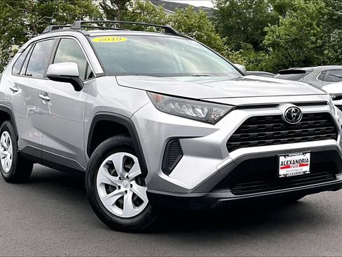 Used 2019 Toyota RAV4 LE w/ All Weather Liner Package AWD/4WD image 2