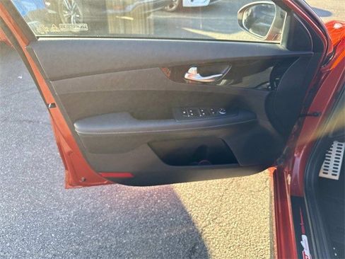 Used 2023 Kia Forte GT-Line w/ GT-Line Technology Package image 13