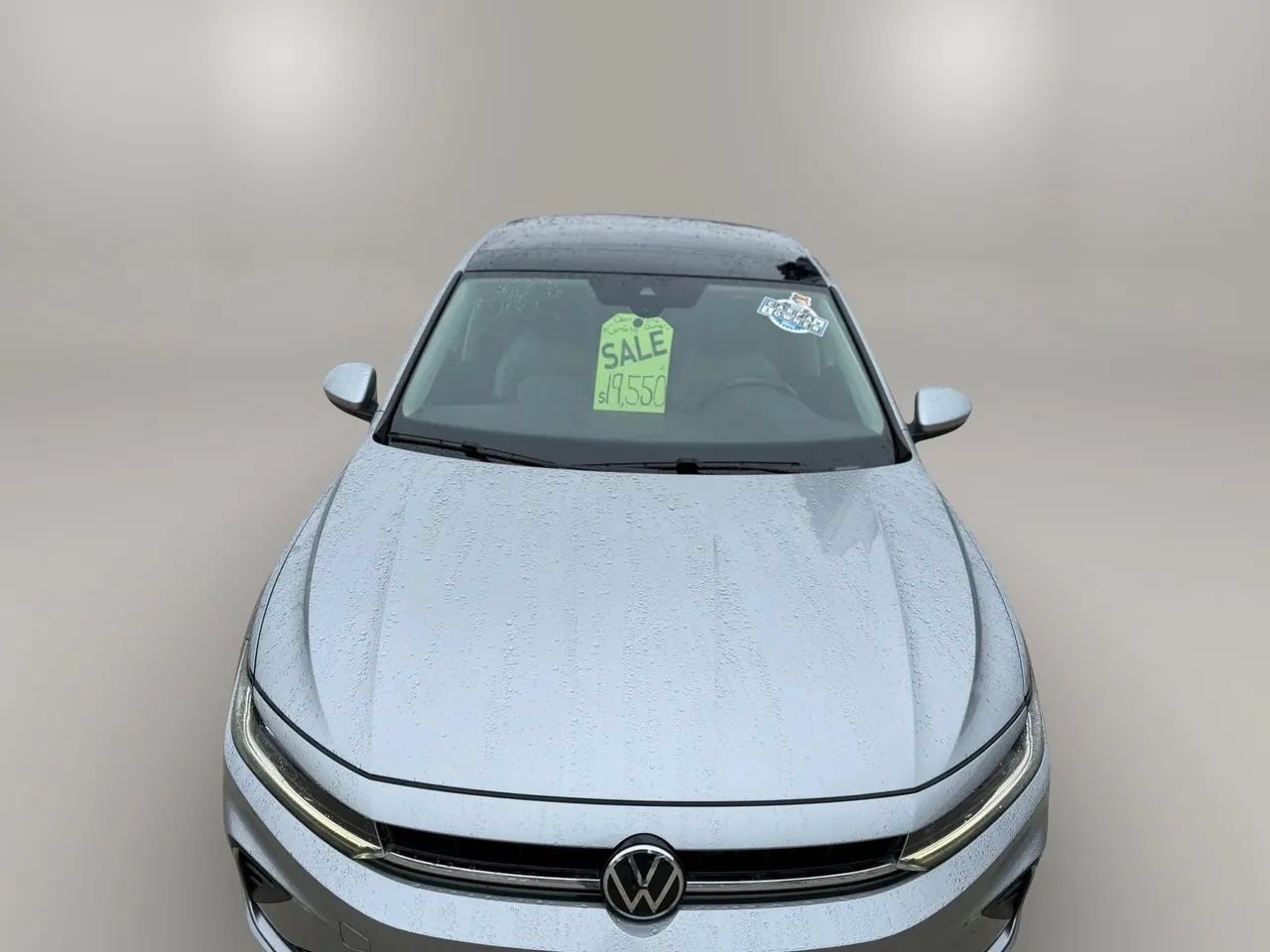Used 2025 Volkswagen Jetta SE FWD image 3