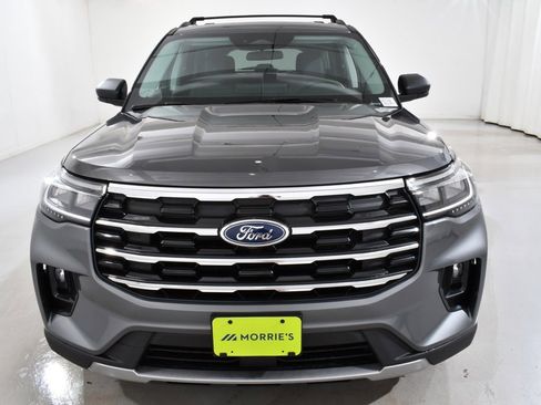 New 2025 Ford Explorer Active w/ Active Comfort Package image 3