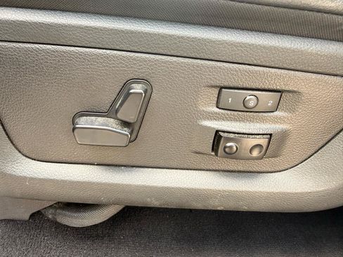 Used 2018 RAM 3500 Laramie AWD/4WD image 13