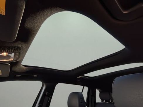 Used 2022 Mercedes-Benz GLB 250 image 19