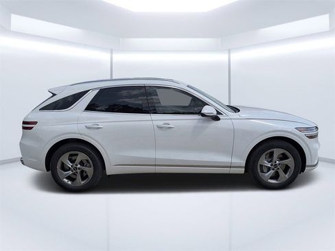 New 2026 Genesis GV70 2.5T Select image 2