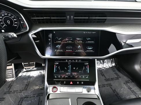 Used 2021 Audi RS 6 AWD/4WD image 37