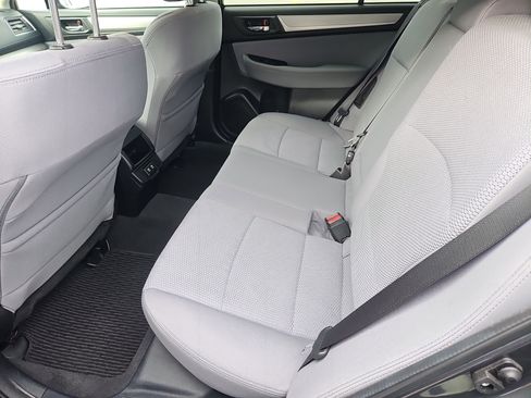 Used 2019 Subaru Outback 2.5i Premium image 28