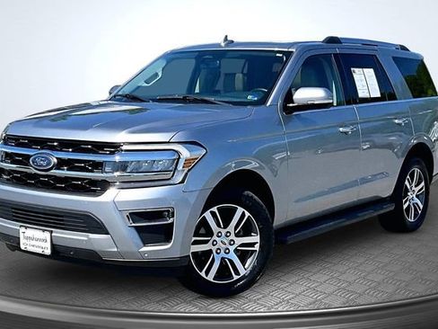 Used 2024 Ford Expedition Limited AWD/4WD image 1