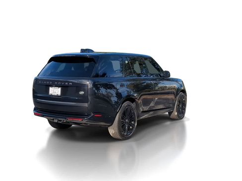 Used 2023 Land Rover Range Rover SE image 8
