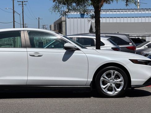 Used 2024 Honda Accord LX image 33
