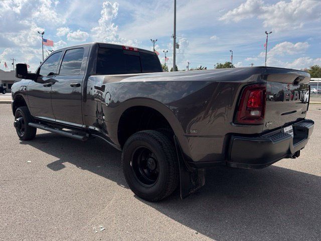 Used 2025 RAM 3500 Tradesman AWD/4WD image 4