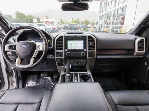 Used 2018 Ford F150 Lariat w/ Equipment Group 502A Luxury AWD/4WD image 18