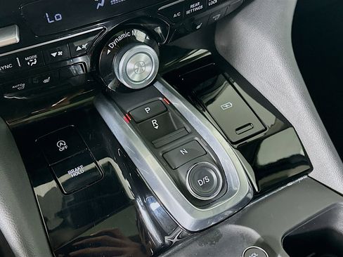 Used 2023 Acura MDX SH-AWD image 23