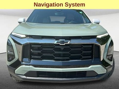 Used 2025 Chevrolet Equinox ACTIV w/ Safety and Technology Package AWD/4WD image 4