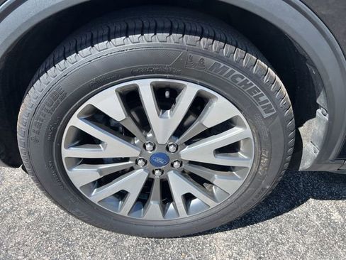 Used 2022 Ford Escape Titanium AWD/4WD image 20