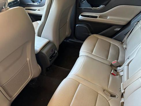 Used 2021 Lincoln Corsair Reserve w/ Equipment Group 201A image 11