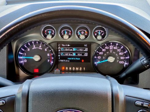 Used 2012 Ford F250 Lariat w/ Chrome Pkg image 35