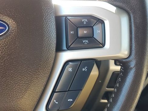 Used 2019 Ford F150 Lariat w/ Equipment Group 502A Luxury AWD/4WD image 19